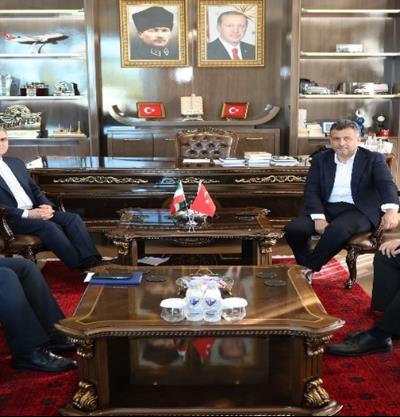 دیدار سرکنسول جمهوری اسلامی ایران در طرابوزان با شهردار سامسون ترکیه